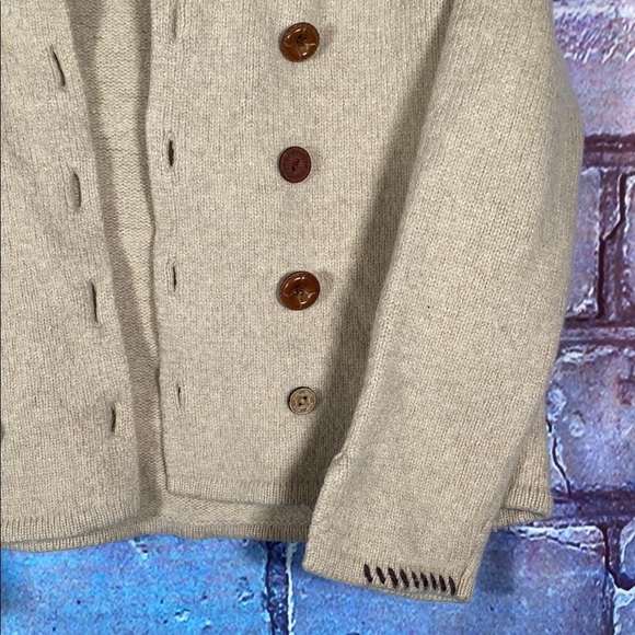 J.Jill Women's Cream Cardigan with Brown Buttons Size Medium - Picture 4 of 8